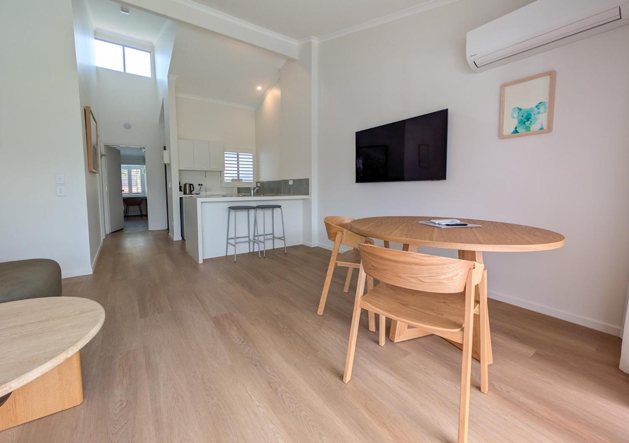 Noosa Parade Holiday Inn Bagian luar foto