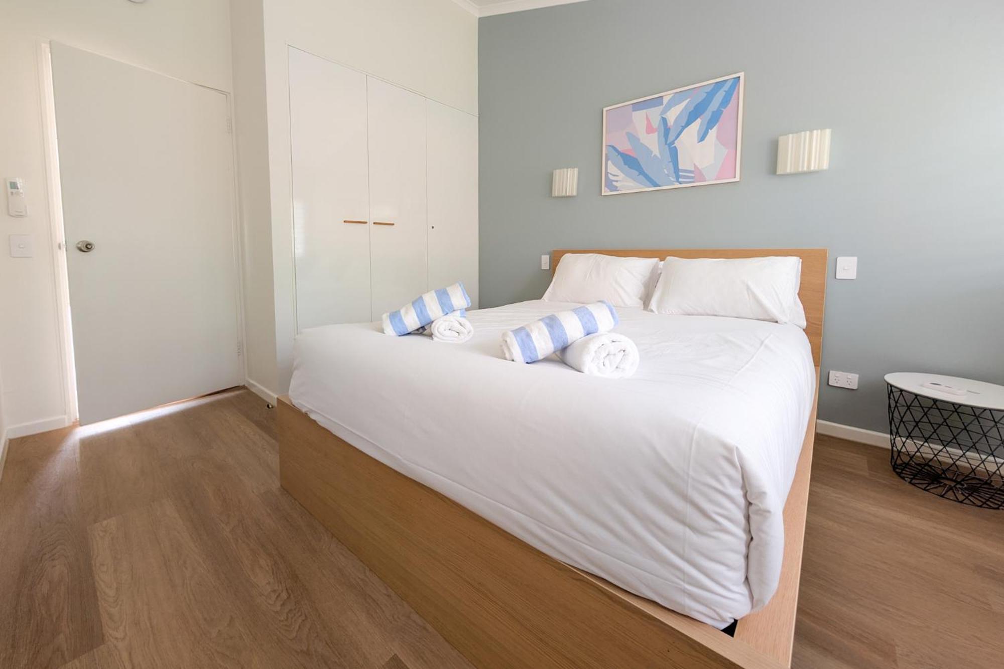 Noosa Parade Holiday Inn Bagian luar foto