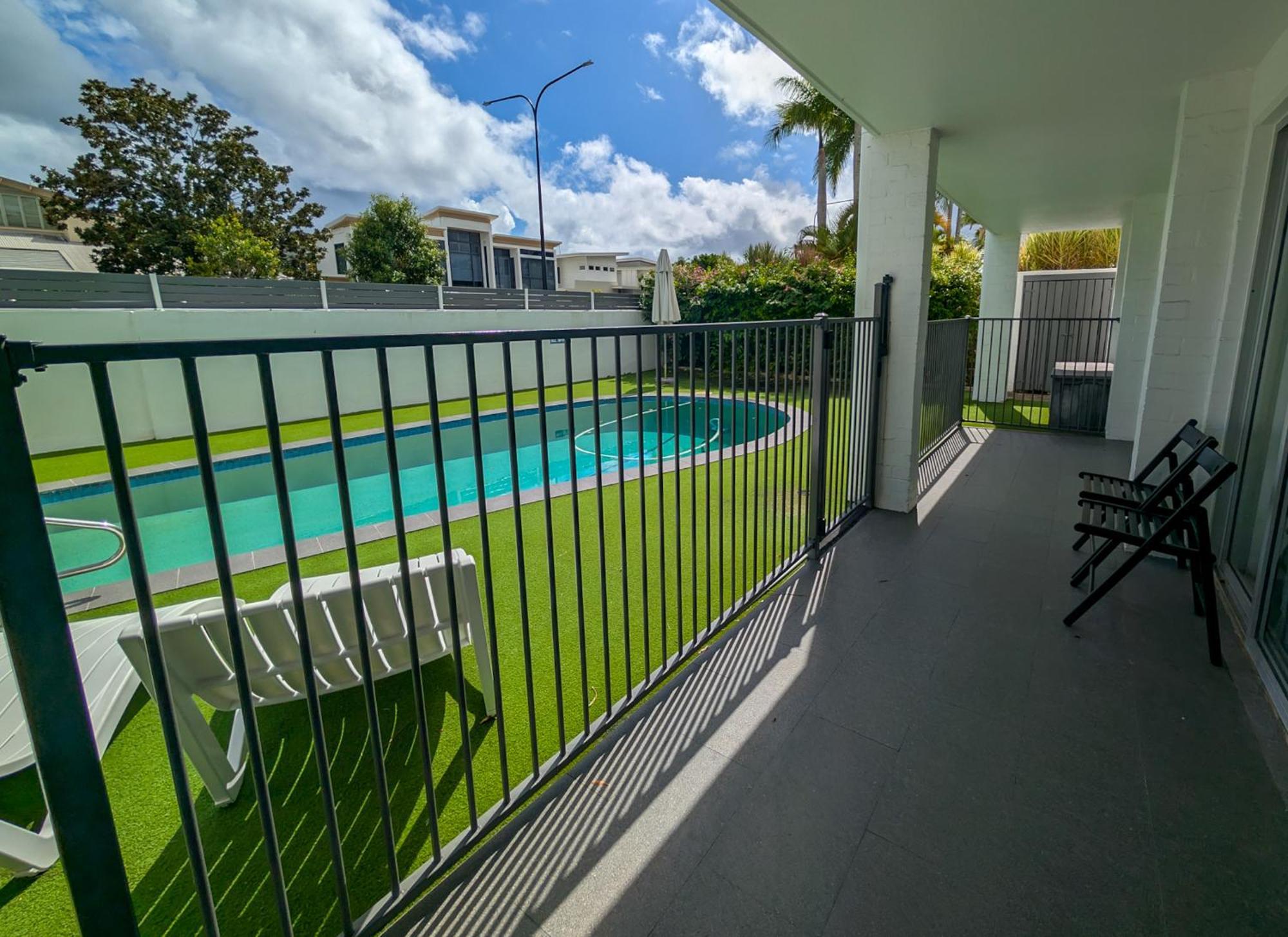 Noosa Parade Holiday Inn Bagian luar foto