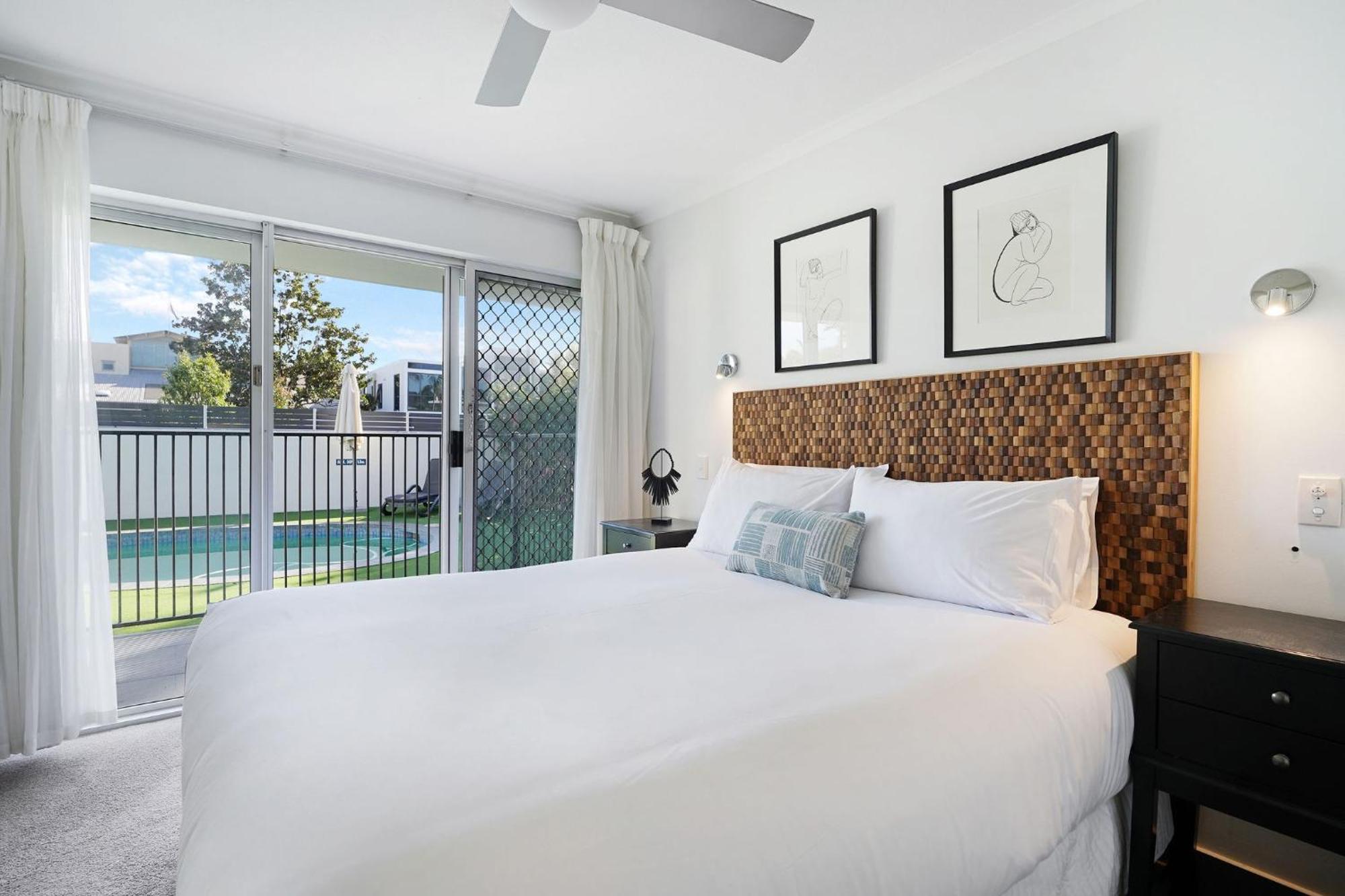 Noosa Parade Holiday Inn Bagian luar foto